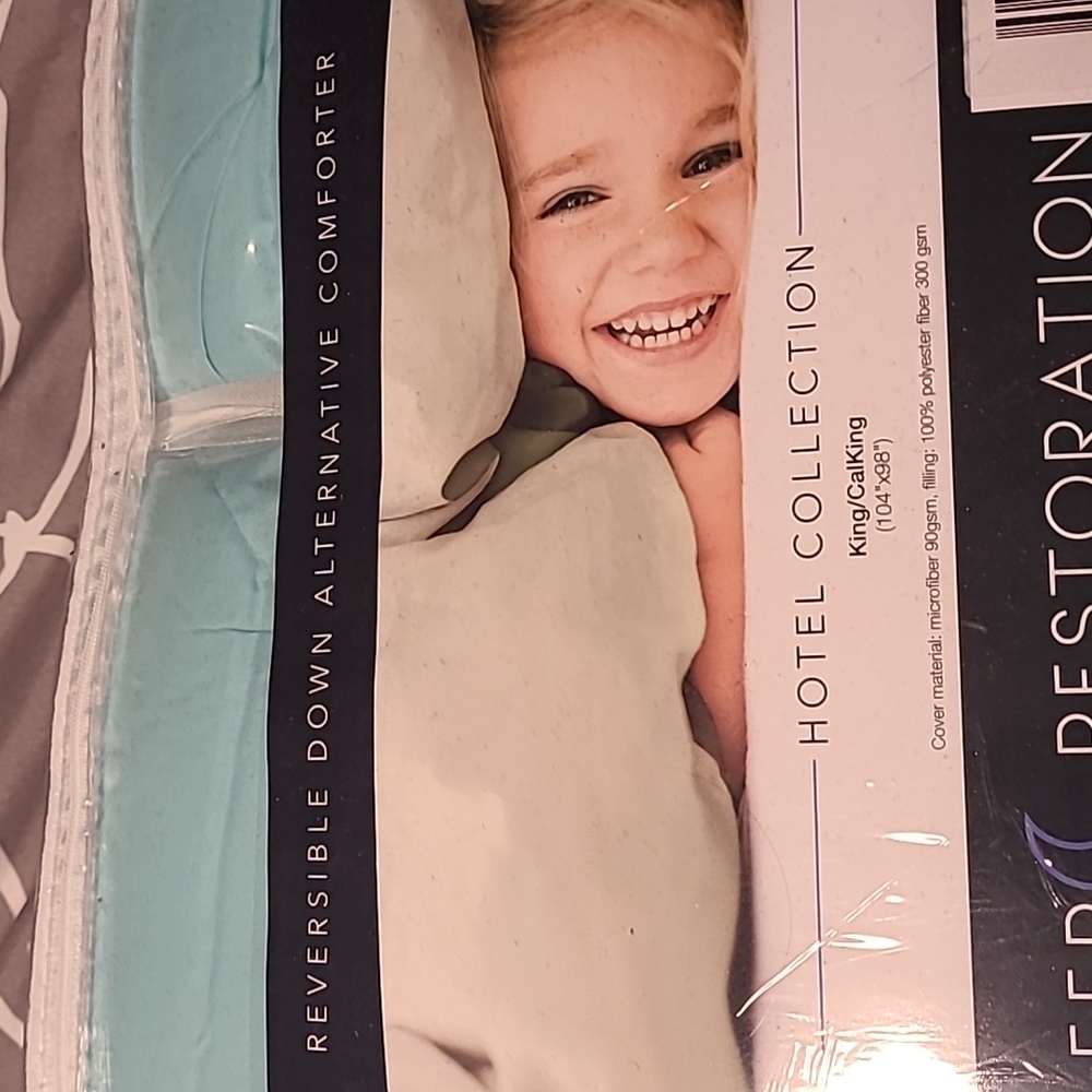 NWT Hotel Collection Reversible King Comforter/ Down Alternative Duvet - Picture 4 of 6